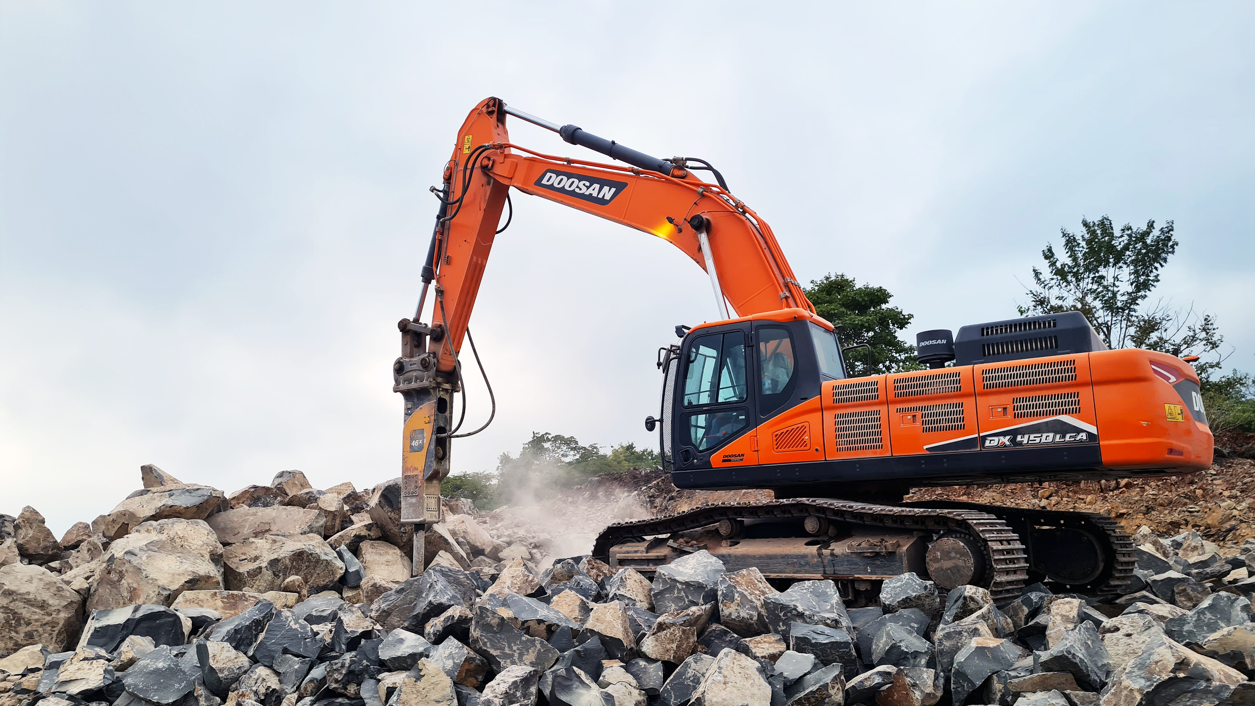 doosan sanval 0bxT_carrusel_3.jpg